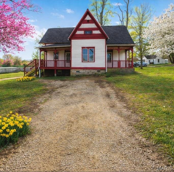 722 M- Maple Street Property Photo 1