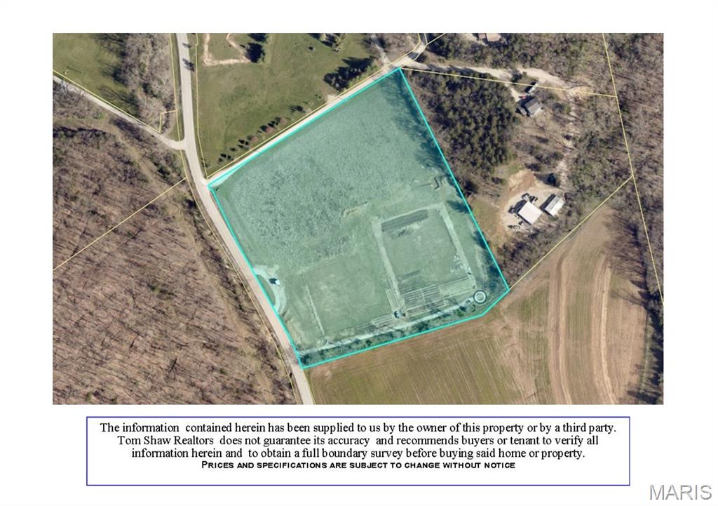 2461 Highway F Property Photo 1