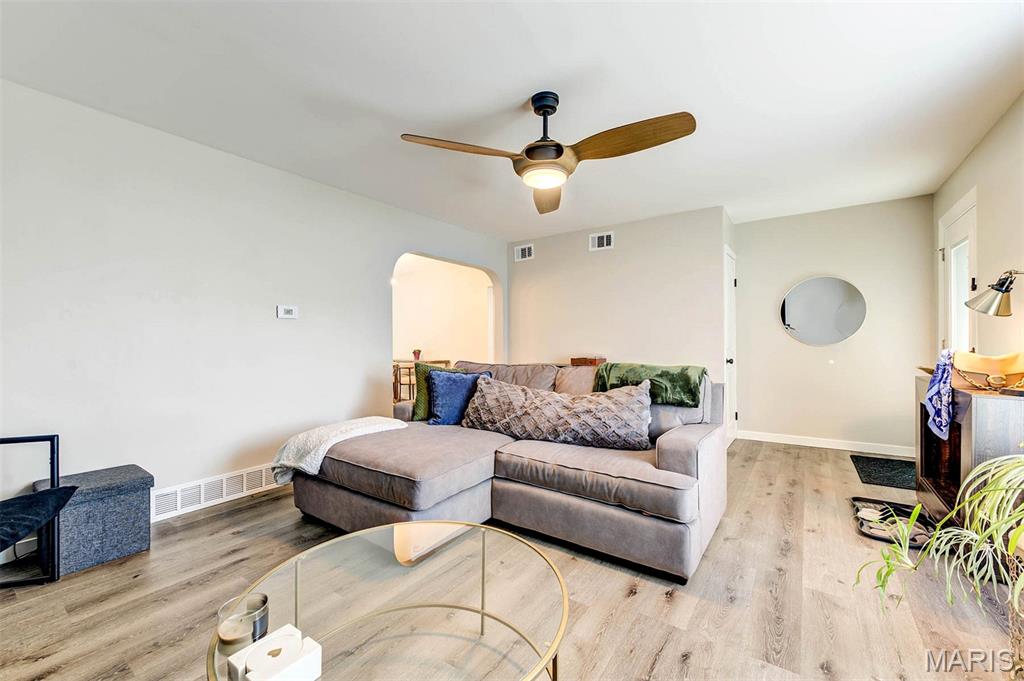 1106 Mona Drive Property Photo 3