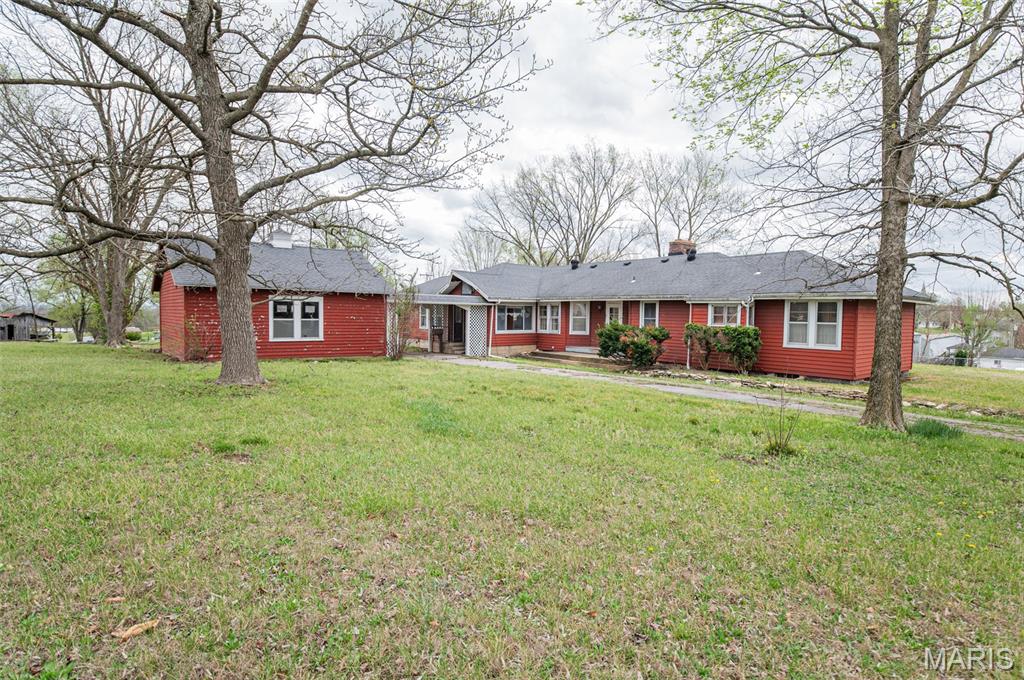 602 Highway 63 Property Photo 1