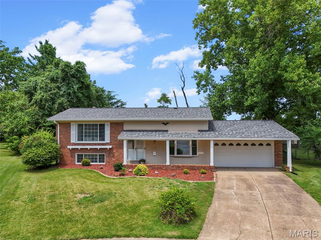 2255 Barcelona Drive Property Photo 2