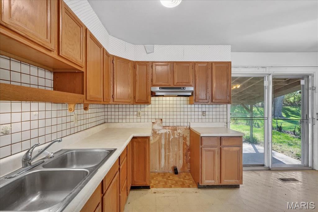 26021684 Property Photo 10