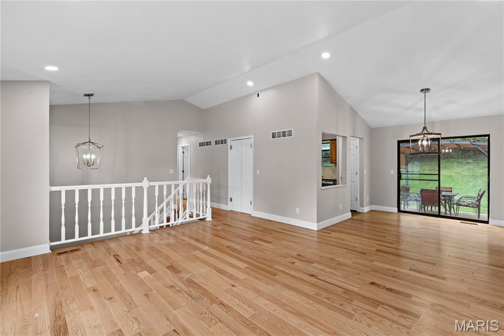 559 Vernal Hill Court Property Photo 7