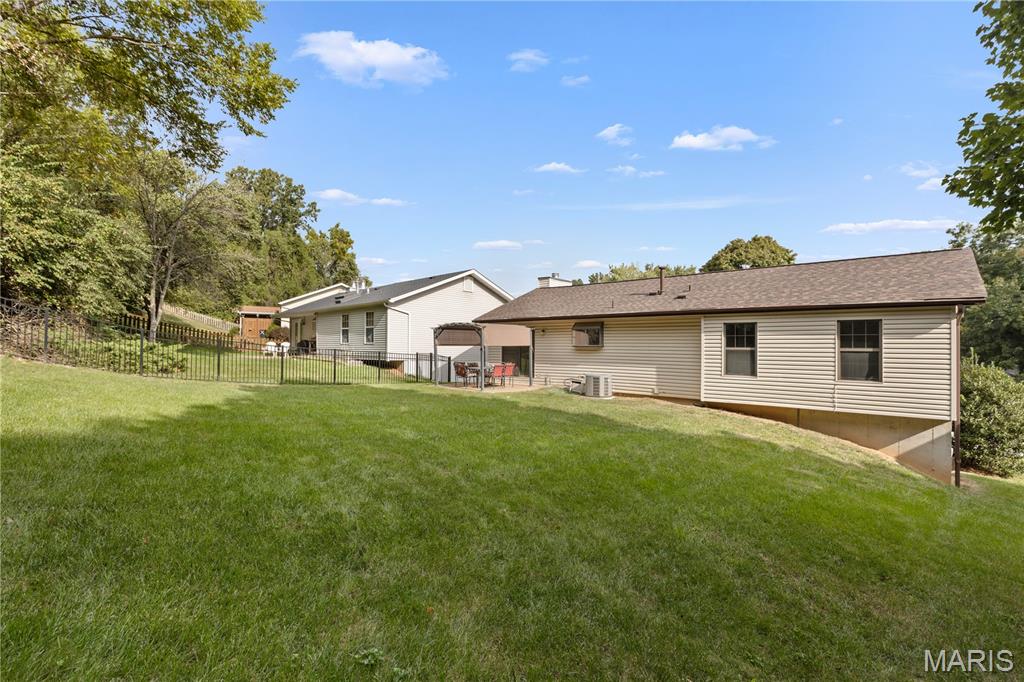 559 Vernal Hill Court Property Photo 24