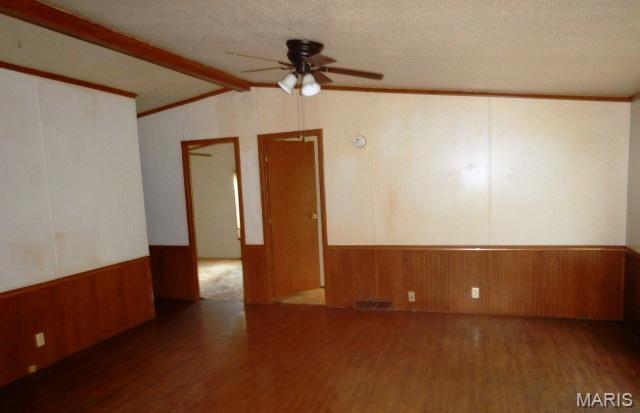 1424 N Main Street Property Photo 4