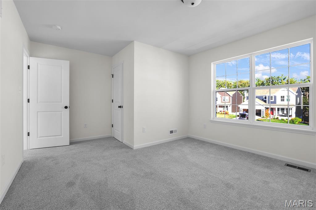 225 Heroes Way Property Photo 12