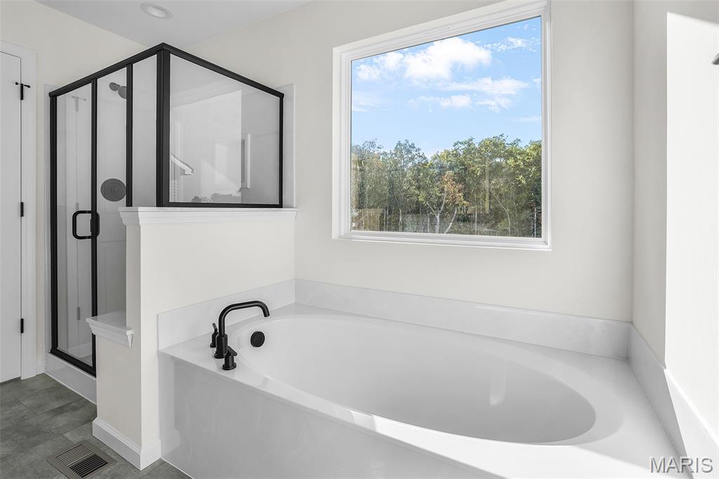 225 Heroes Way Property Photo 24