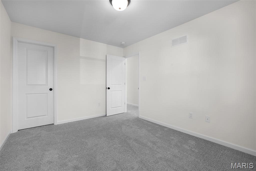 225 Heroes Way Property Photo 31