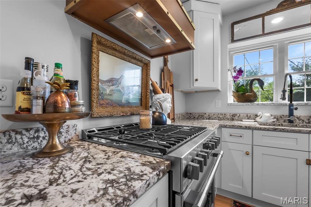 812 Alta Vista Drive Property Photo 17