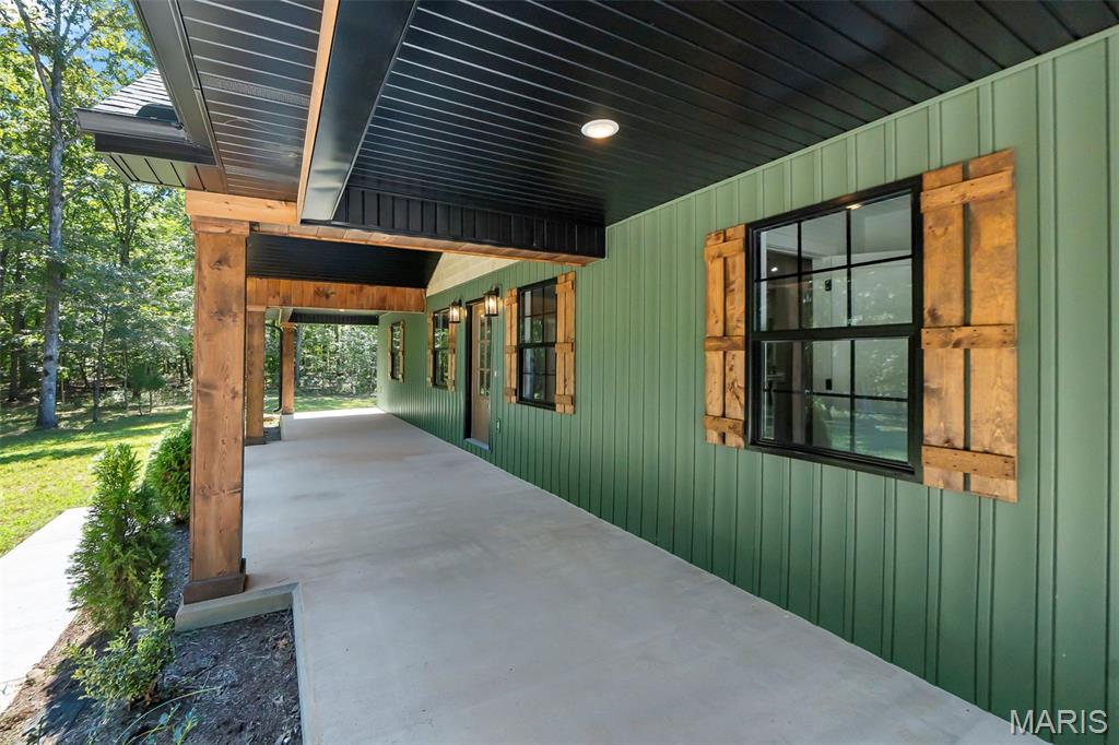 17097 State Highway H Property Photo 3