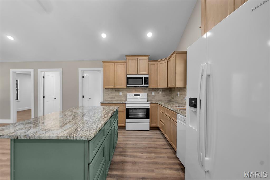 17097 State Highway H Property Photo 26