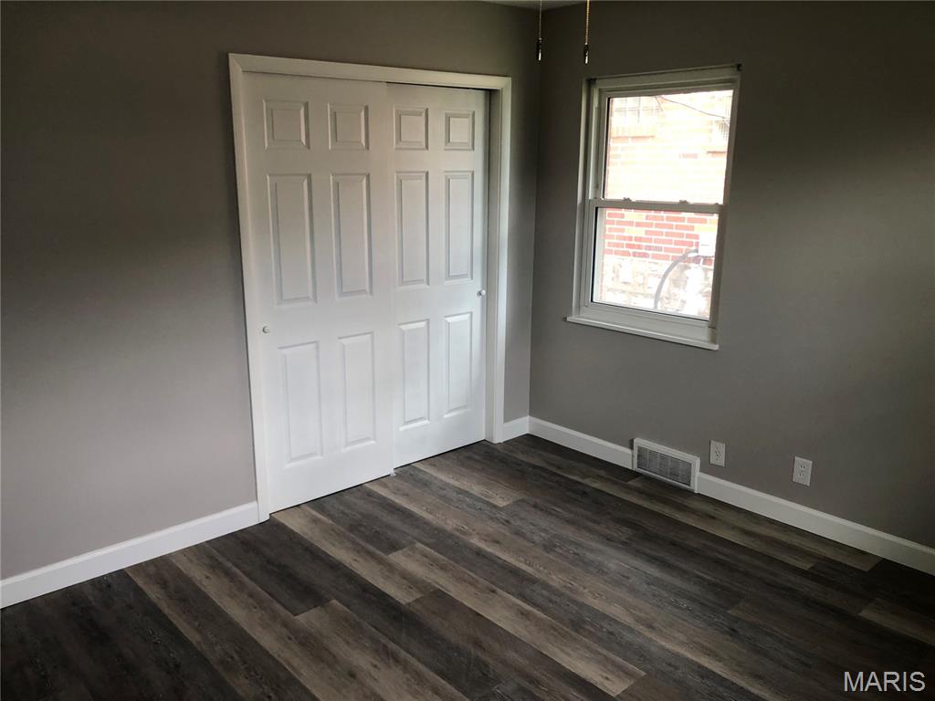 4337 Loughborough Avenue Property Photo 12