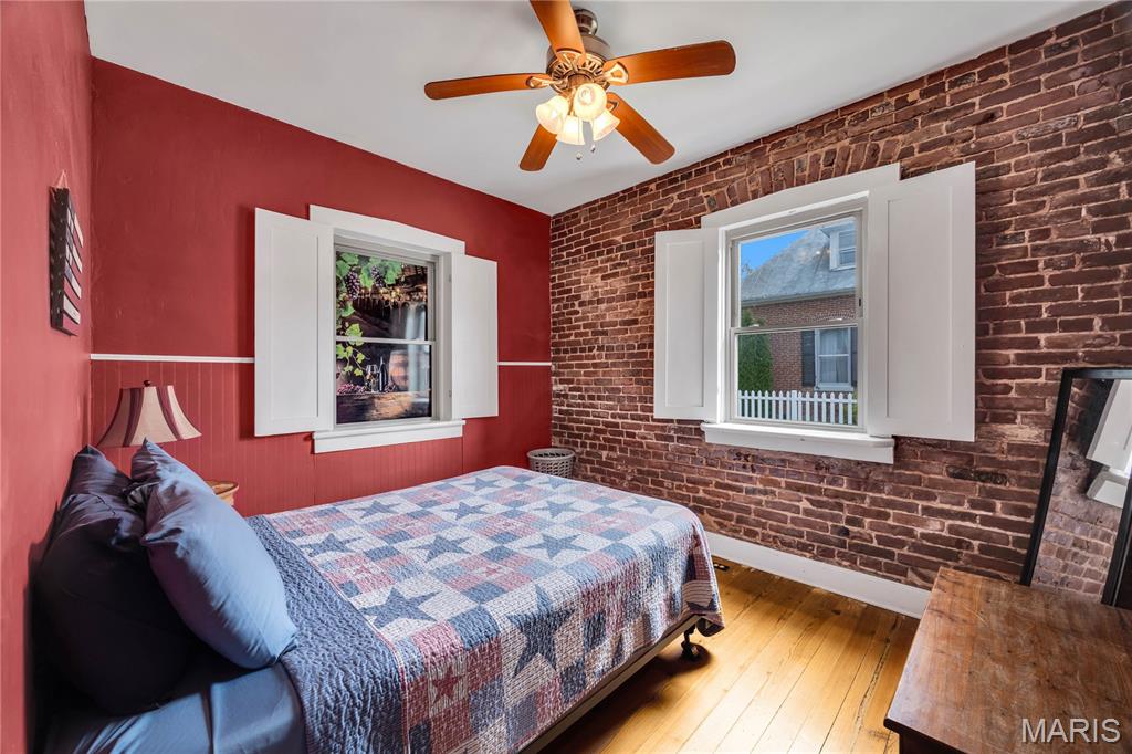 117 E 5th Street Property Photo 11