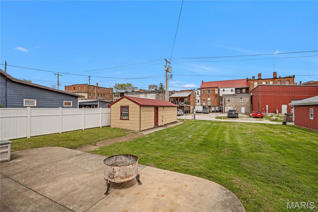 117 E 5th Street Property Photo 26