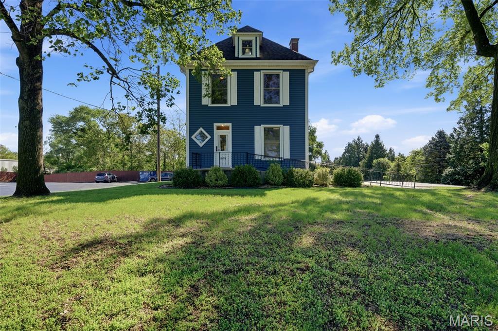 807-809 Meramec Station Road Property Photo 2