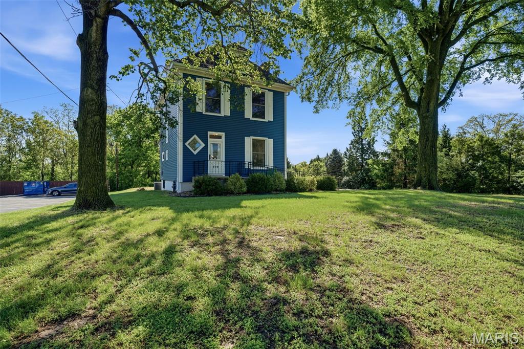 807-809 Meramec Station Road Property Photo 3