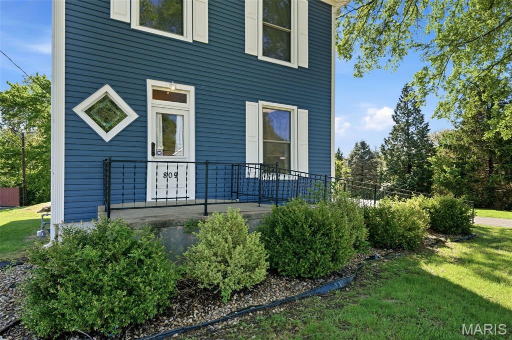 807-809 Meramec Station Road Property Photo 4