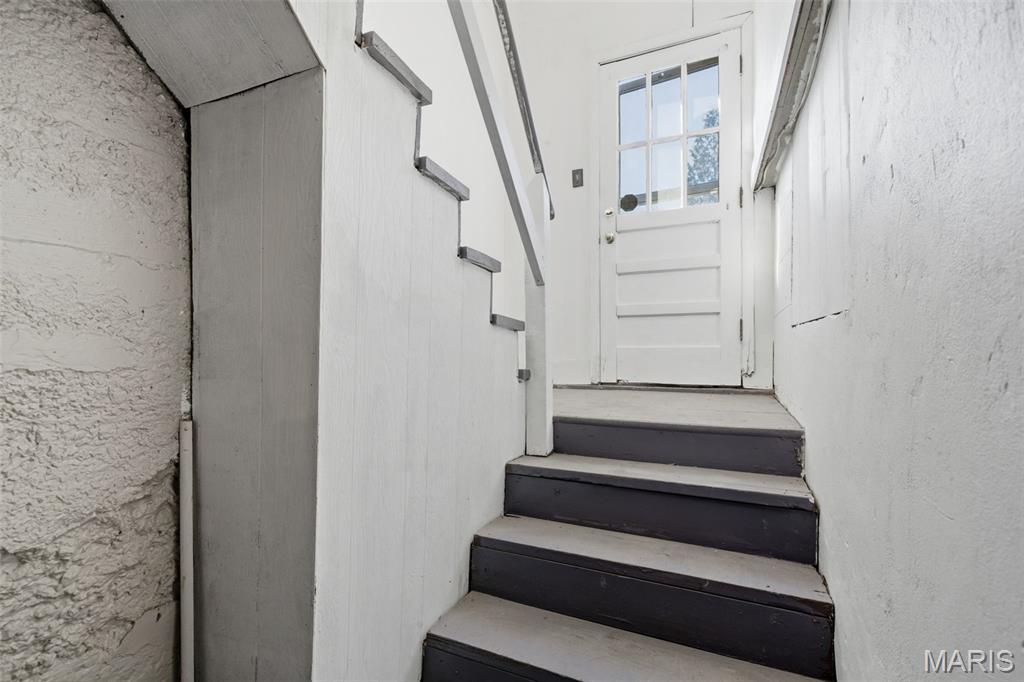 807-809 Meramec Station Road Property Photo 34