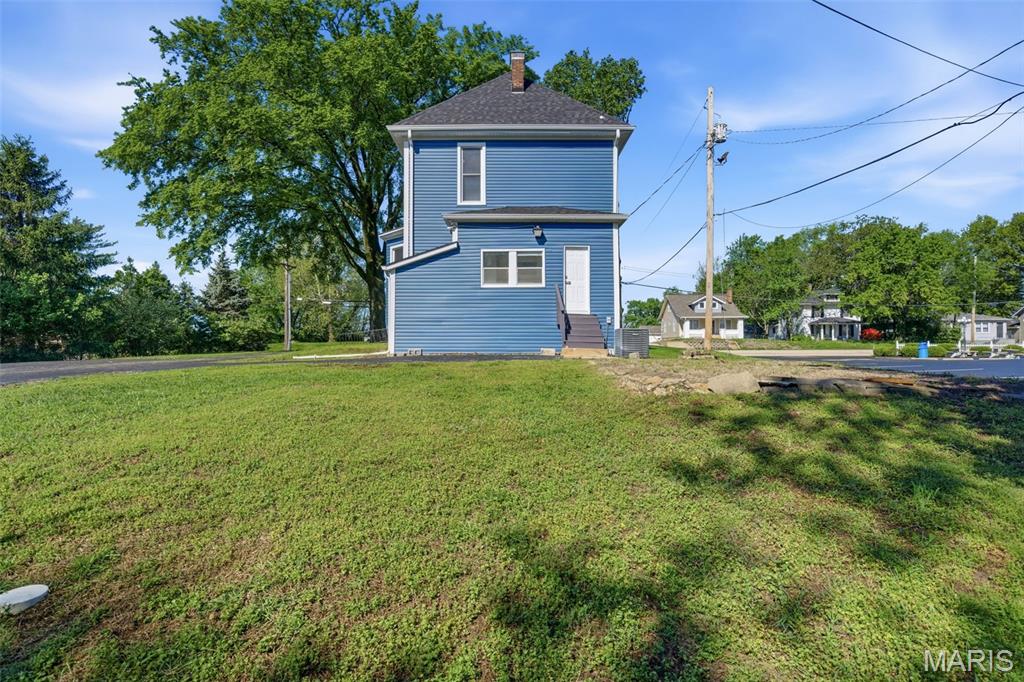 807-809 Meramec Station Road Property Photo 36