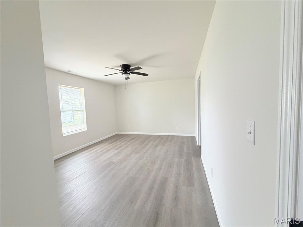 211 Maple St Property Photo 8