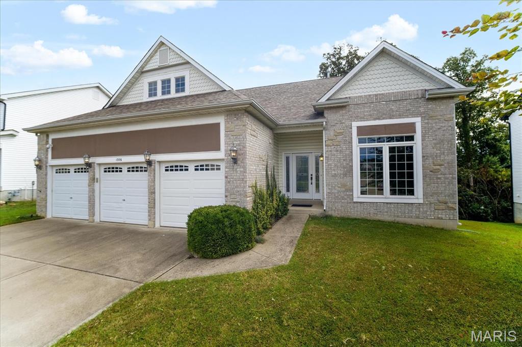 1336 Forest Way Property Photo 1