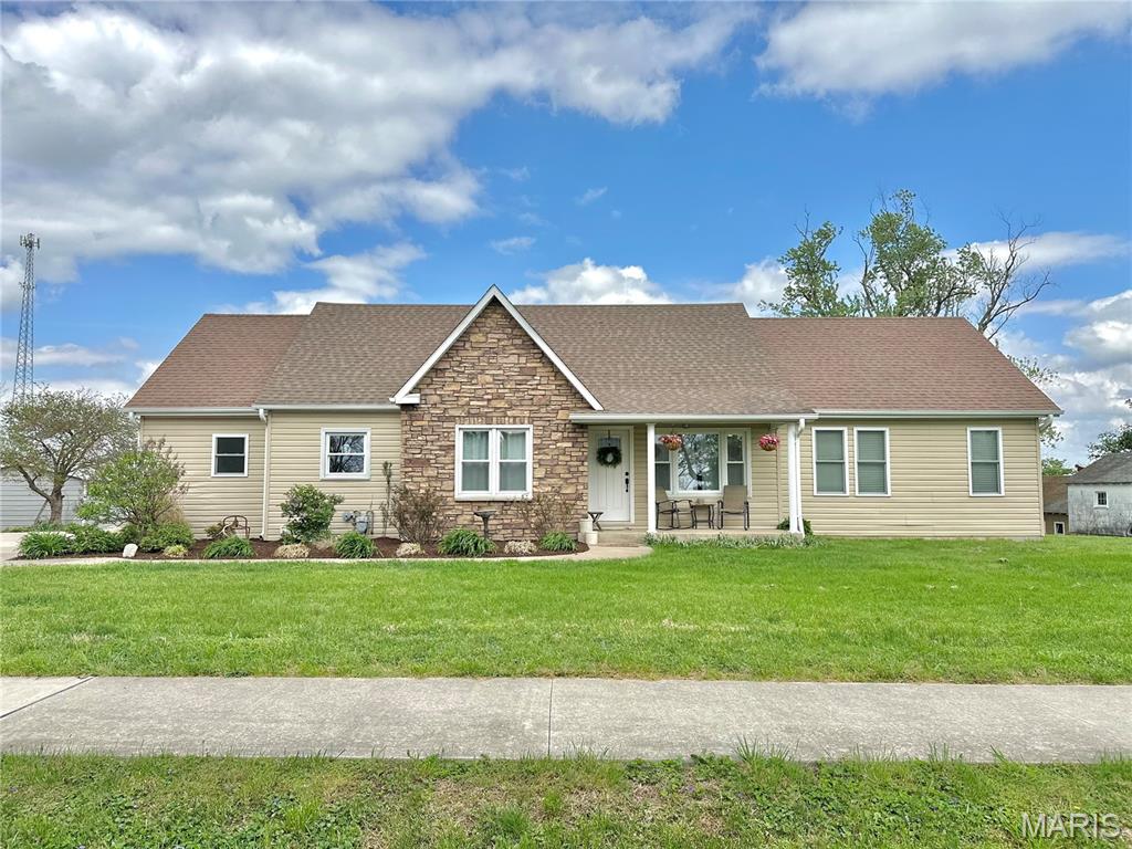6580 Main Street Property Photo 1