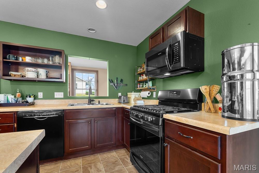 21617 Emerald Road Property Photo 39