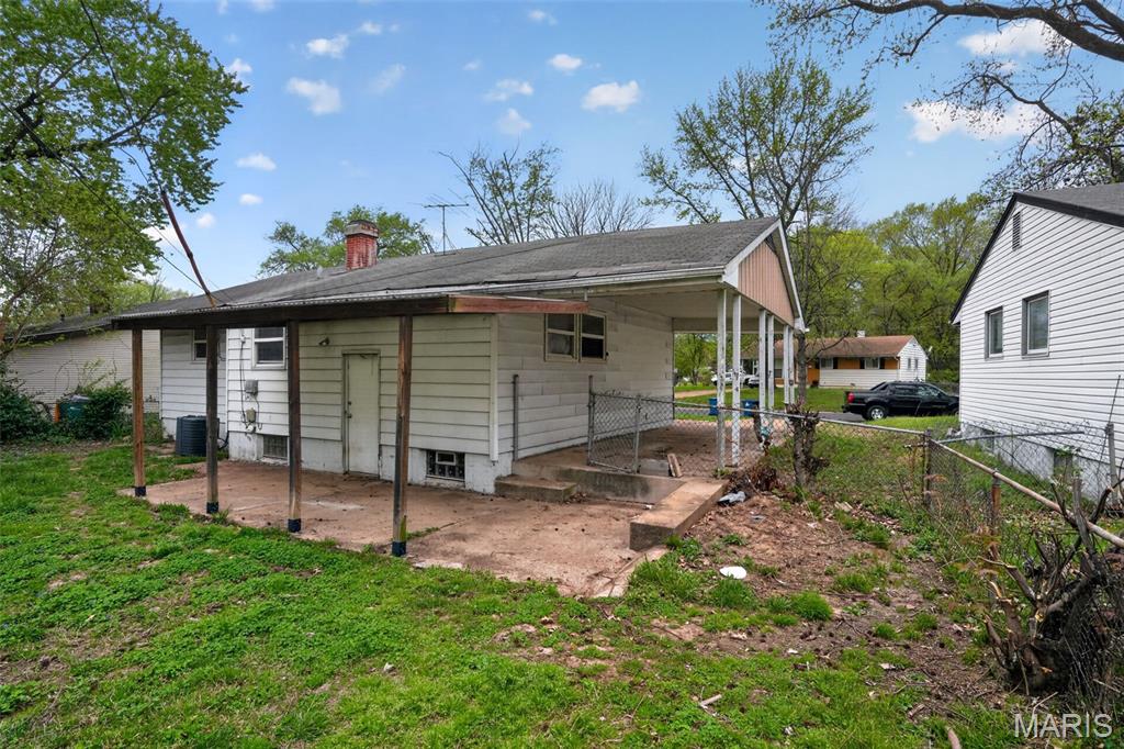 10718 Glen Garry Road Property Photo 9
