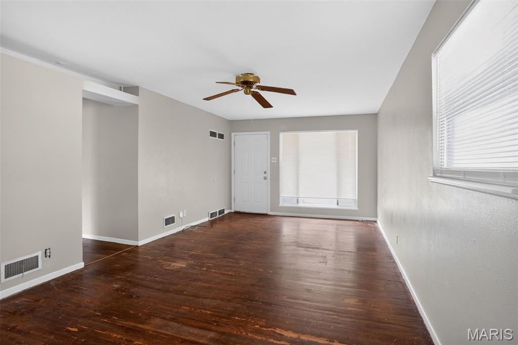10718 Glen Garry Road Property Photo 11