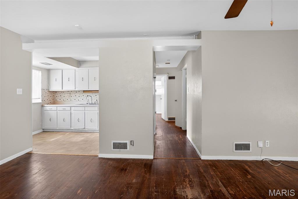 10718 Glen Garry Road Property Photo 13