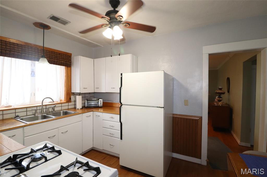 550 Summit Drive Property Photo 13