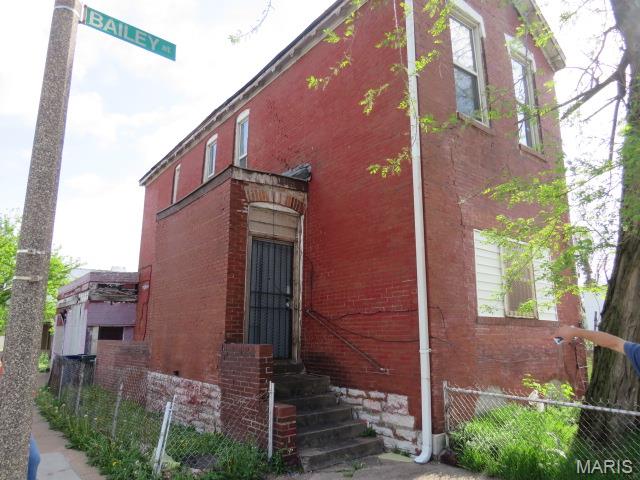4000 N Grand Boulevard