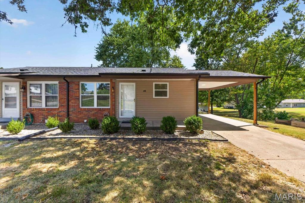 48 Laura Drive Property Photo 1