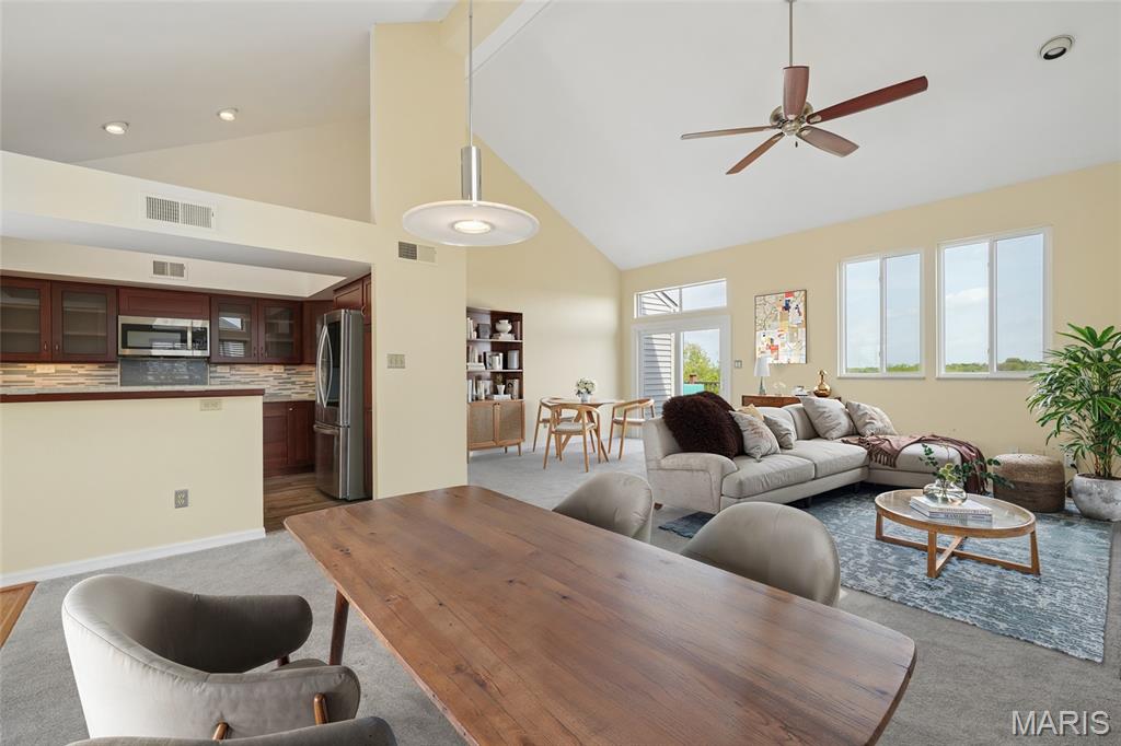 1848 Ridgeview Circle Drive Property Photo 3