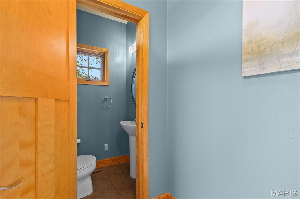 1321 Bossler Lane Property Photo 5