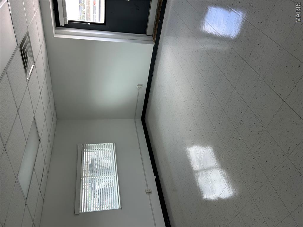 1327 Macklind Avenue Property Photo 4