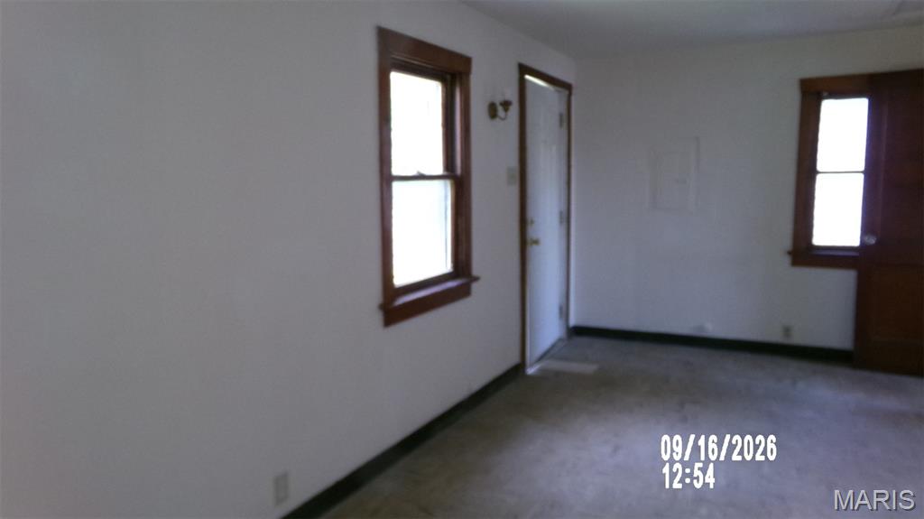 8 E East C Street Property Photo 3