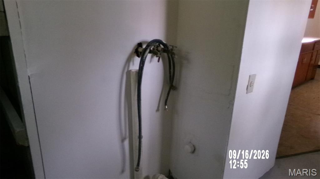 8 E East C Street Property Photo 11