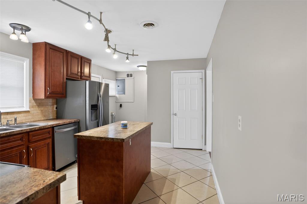 25 Jane Court Property Photo 13