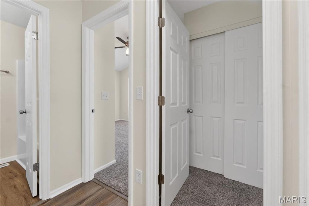 453 Seton Hall Court Property Photo 27