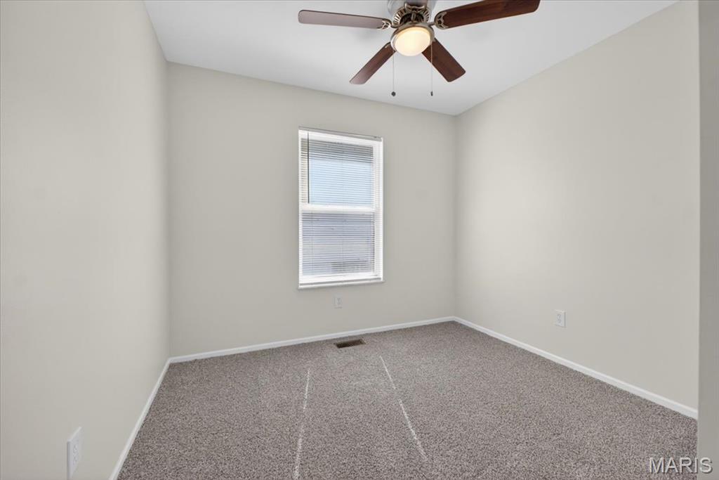453 Seton Hall Court Property Photo 28
