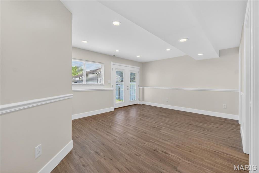 453 Seton Hall Court Property Photo 40