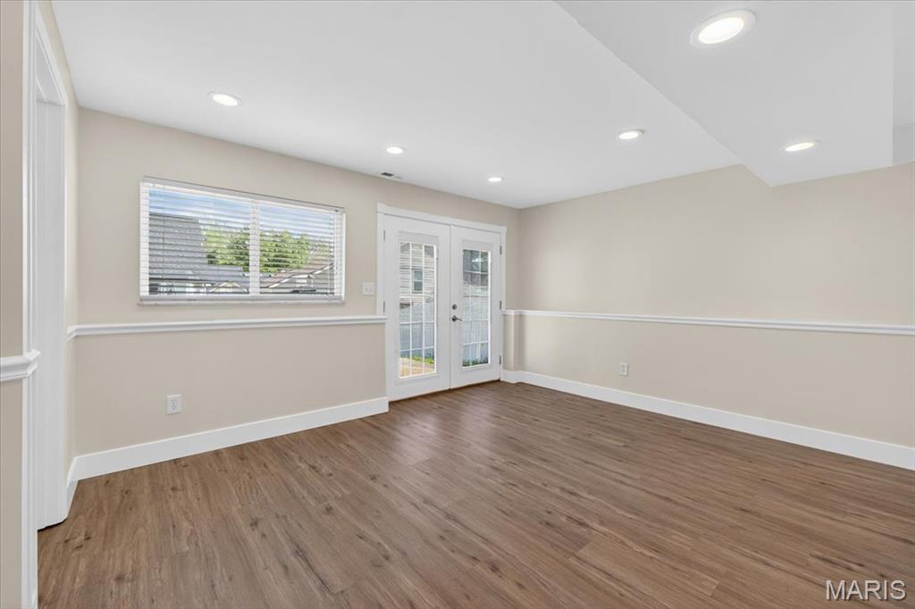 453 Seton Hall Court Property Photo 44