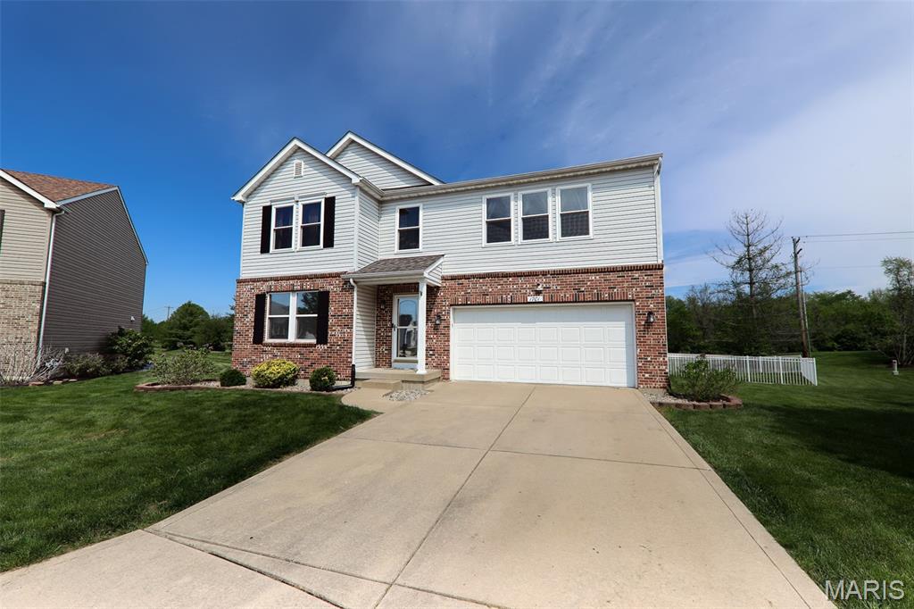 1701 Shade Tree Court Property Photo 1