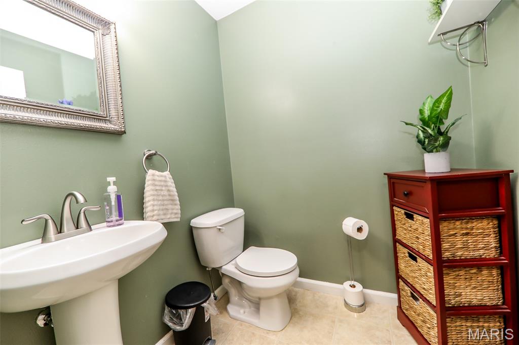 1701 Shade Tree Court Property Photo 6