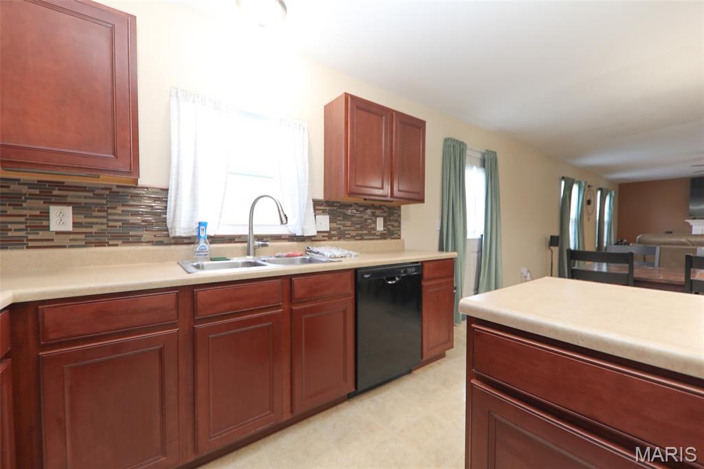 1701 Shade Tree Court Property Photo 11