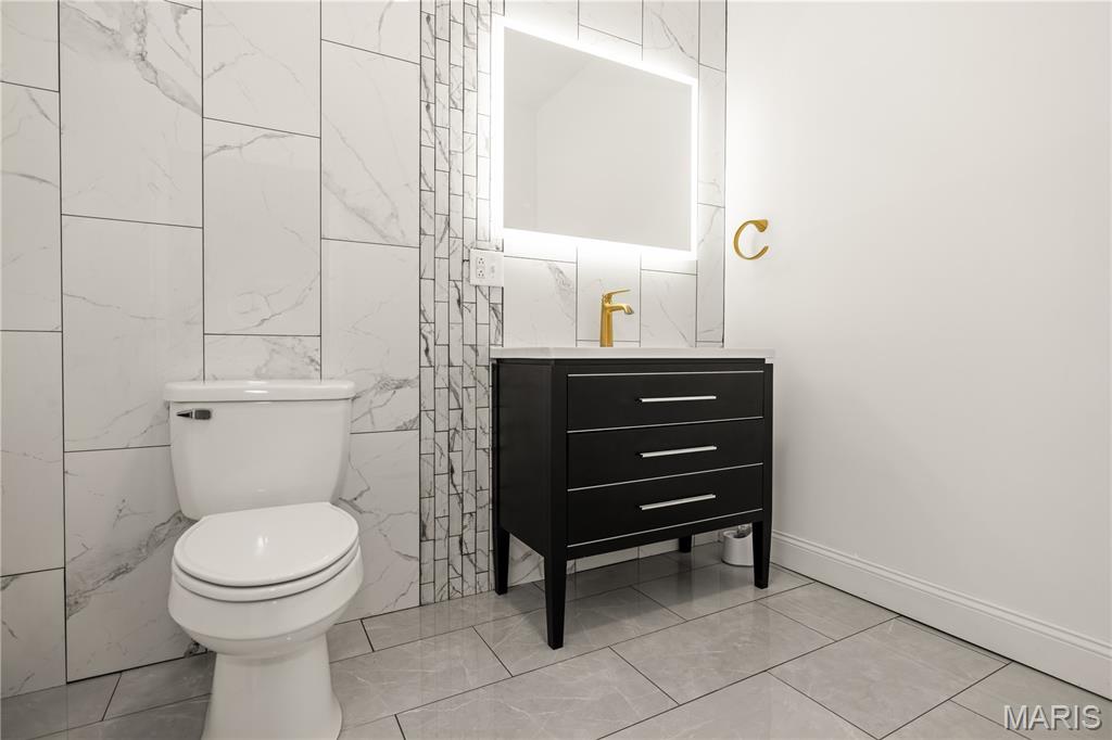917 Broadway G Property Photo 5