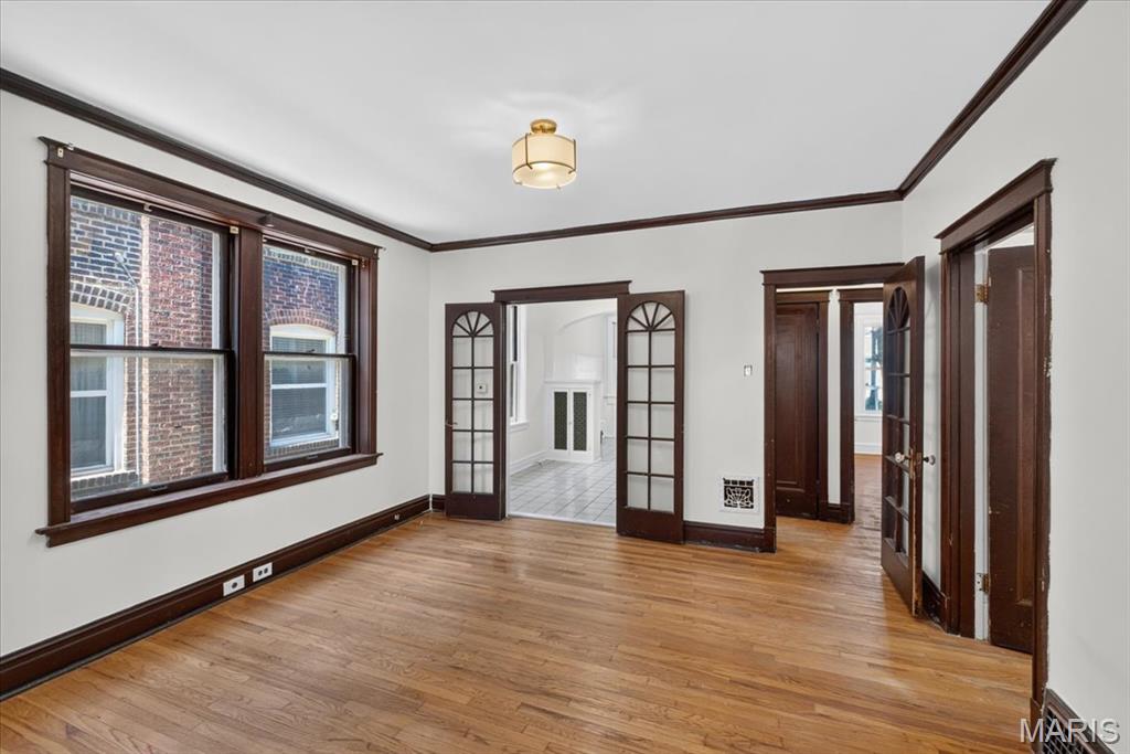 5241 Sutherland Avenue Property Photo 6
