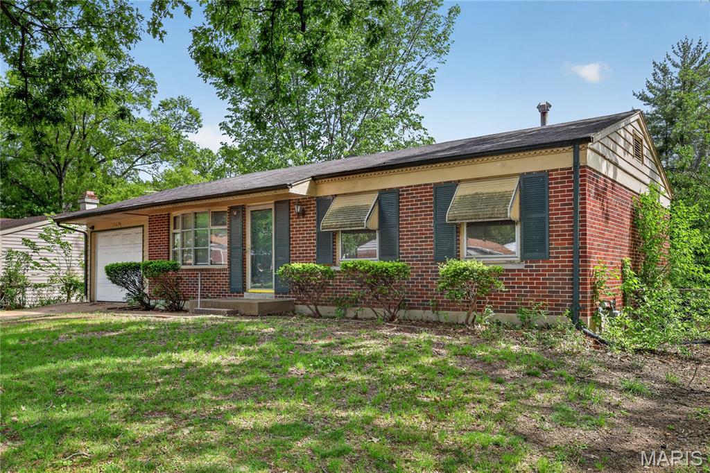 1742 Bradshaw Drive Property Photo 2