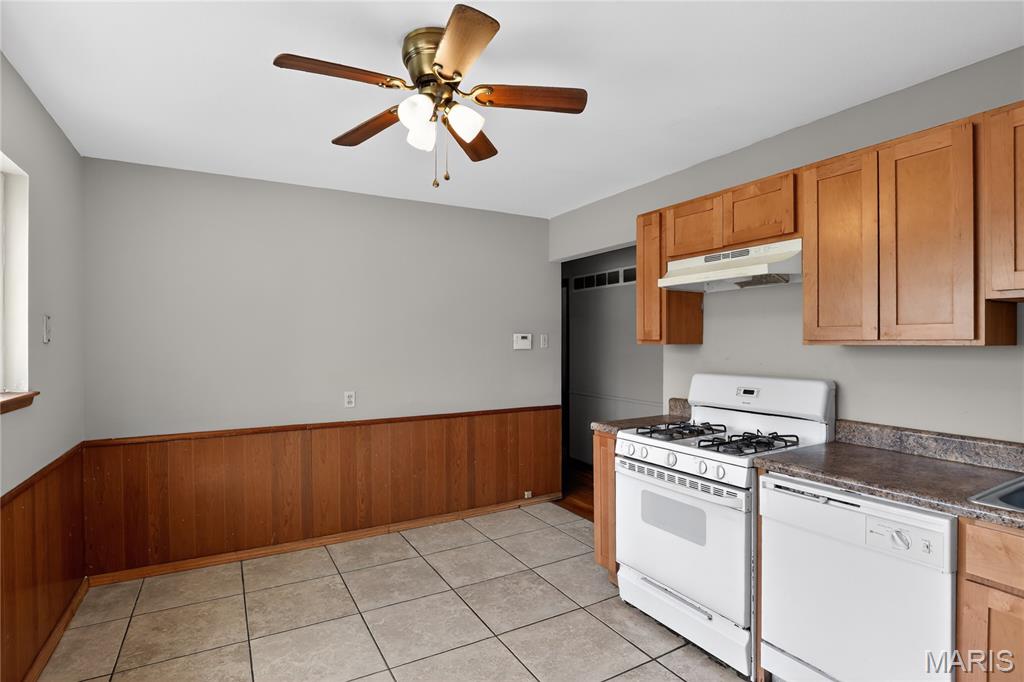 1742 Bradshaw Drive Property Photo 9